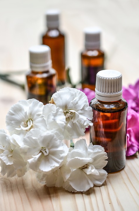 Read more about the article Essential Oils and Aromatherapy